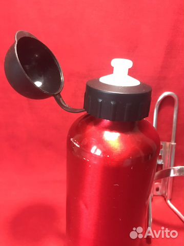 Спортивная бутылка для воды с креплением