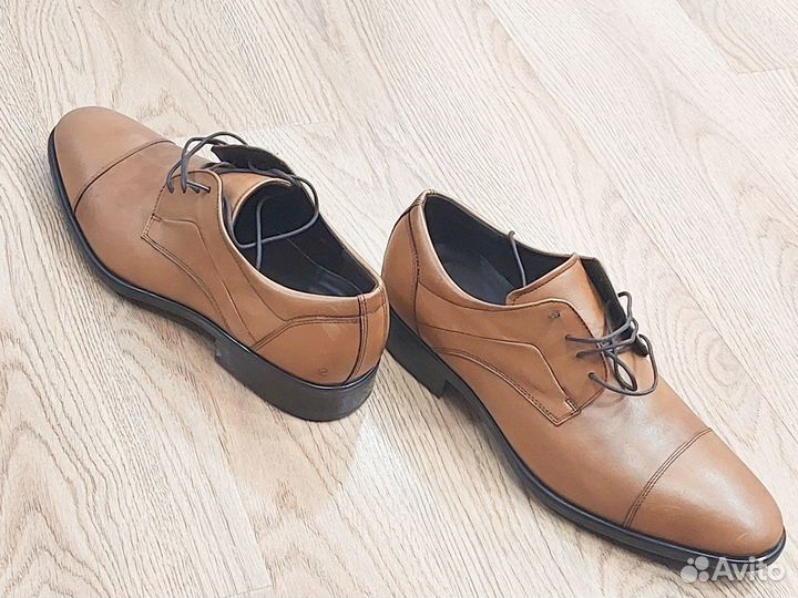 Продаю мужские ботинки новые оригинальные 44