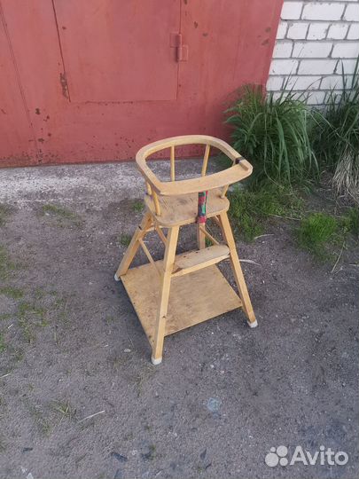 Отдам в дар детский стол-стул
