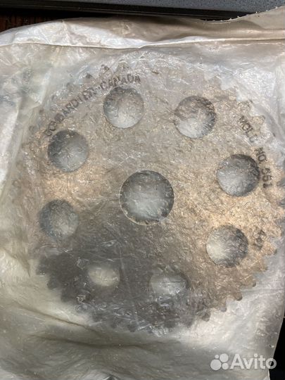 BRP 504070900 шестерня