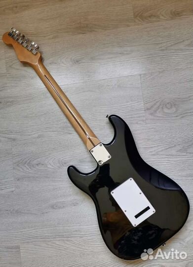 Электрогитара Fender Stratocaster Standard MIM