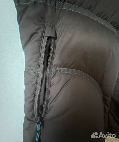 Жилетка женская Peak Performance