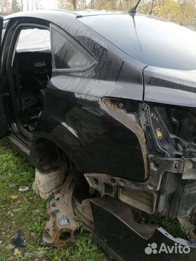 Заднее крыло Ford Focus 3 седан
