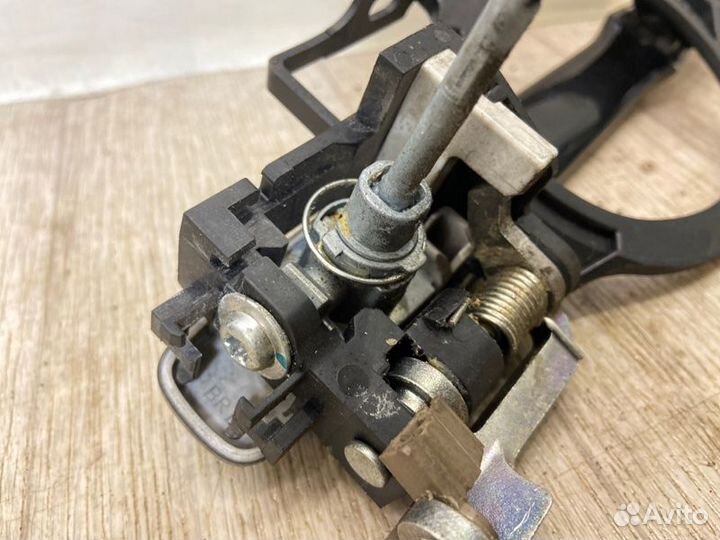 Ручка двери внешняя передняя правая Mitsubishi