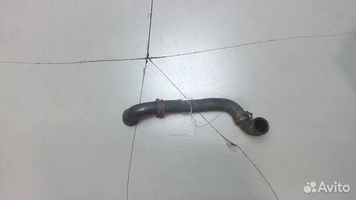 Патрубок охлаждения Volkswagen Passat 3, 1991