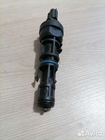 Датчик скорости Renault Logan