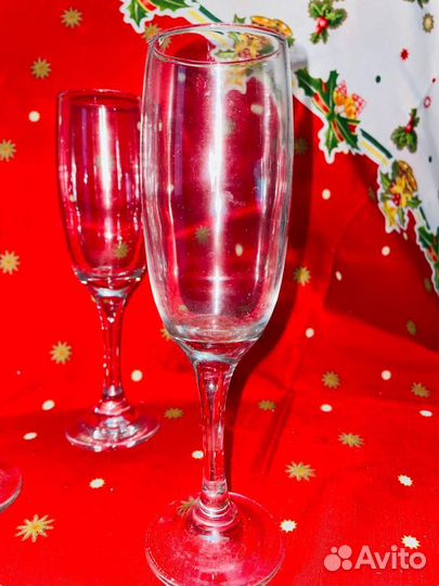 Бокал для шампанского, пива. Стаканы IKEA, графин