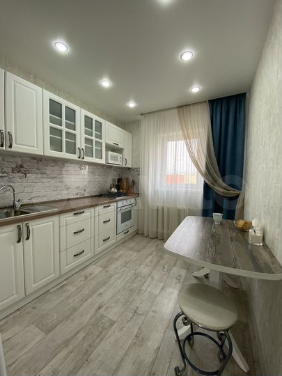 4-к. квартира, 88 м², 5/5 эт.