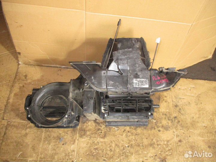 Корпус отопителя VW Polo Sedan