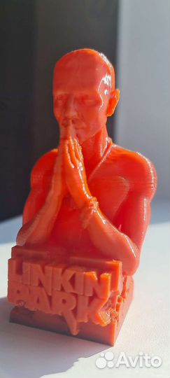 Бюст Честора Бенингтона