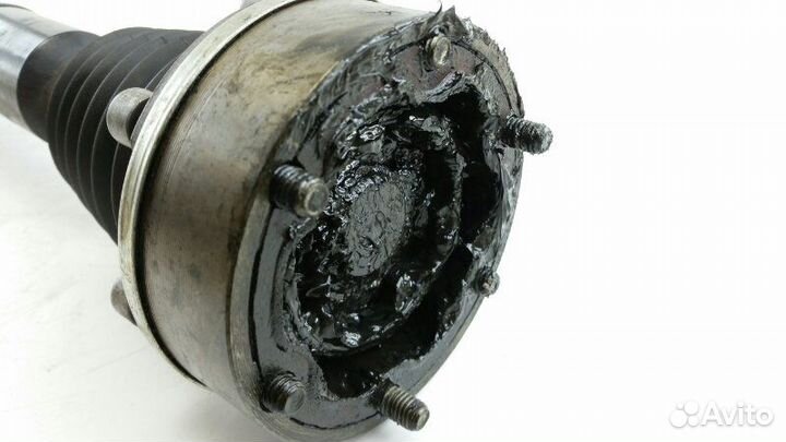 Привод передний правый Skoda Yeti 5L cbzb 2010