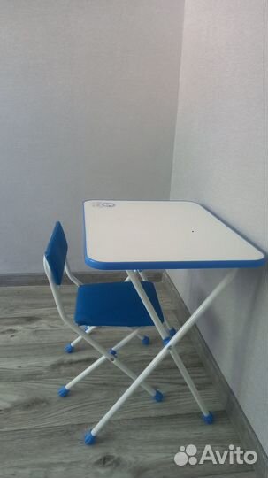 Складной столик и стульчик