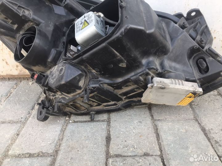 Фара Opel Astra H ксенон