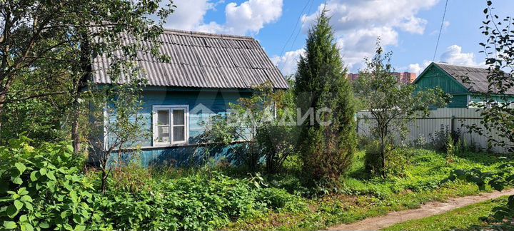 Дача 20 м² на участке 4,5 сот.