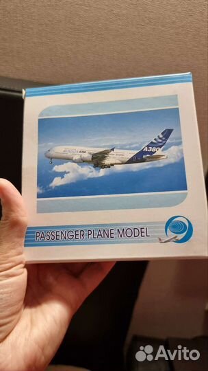 Модель самолета. Металл