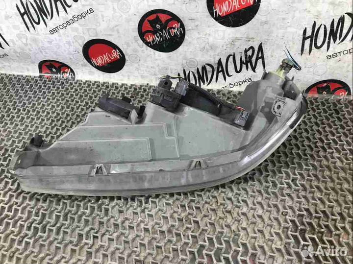 Фара правая Honda Accord