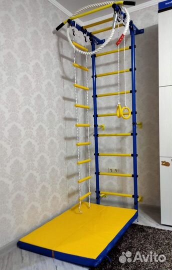 Шведская стенка, турник, встроенный