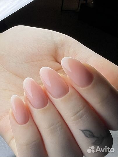 Маникюр покрытие Luxio педикюр наращивание ногтей