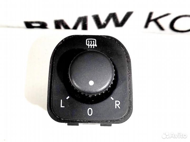 Блок управления зеркалами Volkswagen Volkswagen