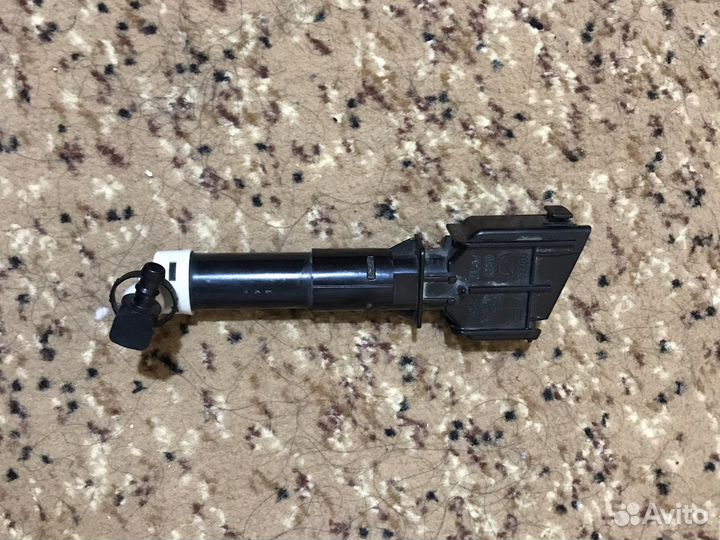 Форсунка омывателя фар правая mazda 3 bl