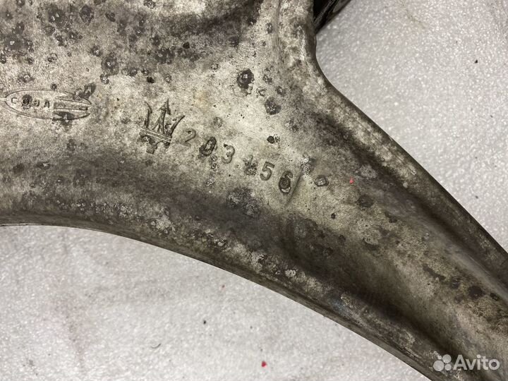 Рычаг задний левый верхний Maserati Quattroporte 5