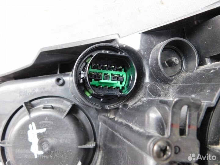 Фара правая Kia Ceed