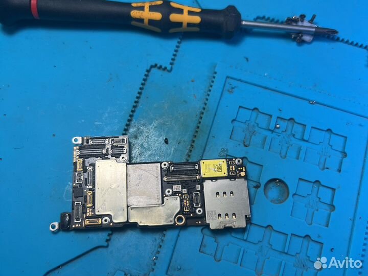 Запчасть для телефона iPhone 13 pro max