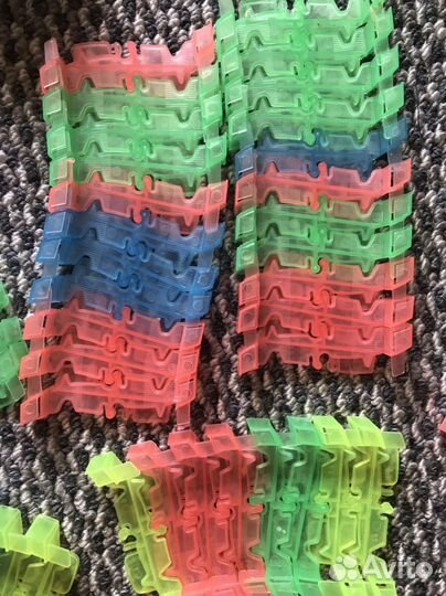 Гибкий трек с машинкой