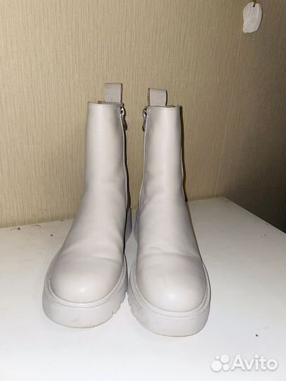 Ботинки женские зимние 39 размера
