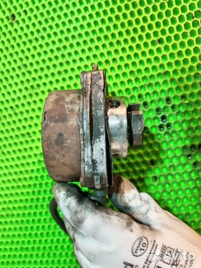 Насос вакуумный Opel Insignia