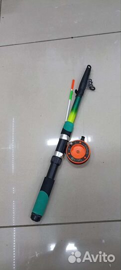 Собранные удочки оснащённые полностью