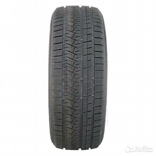 Triangle PL02 245/40 R20 99V