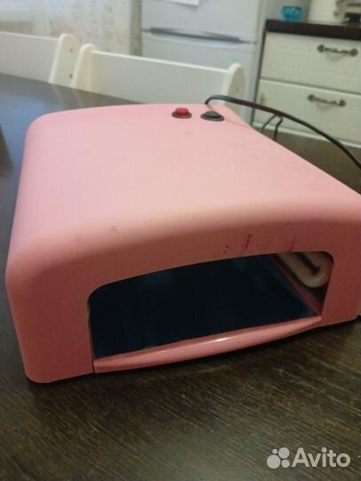 Лампа для маникюра ультрафиолетовая