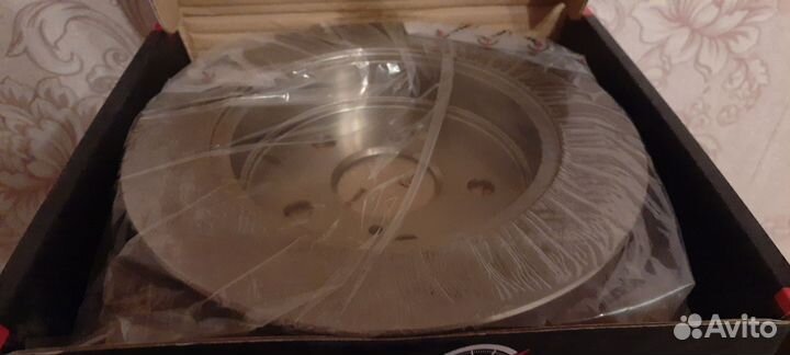 Задние тормозные диски на Камри V70