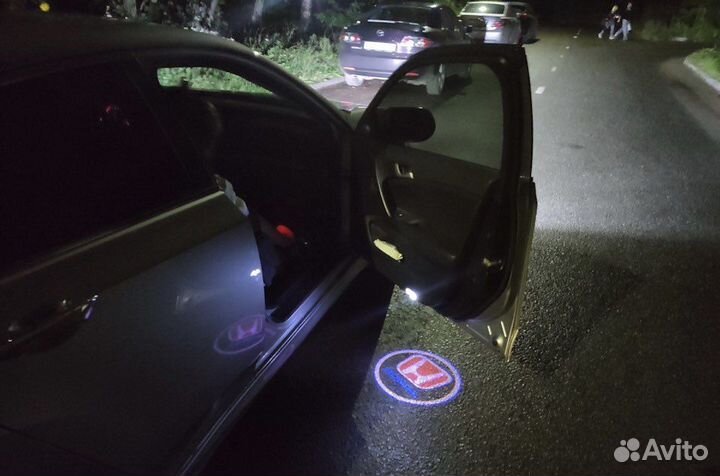 Led подсветка дверей с логотипом Honda Accord 8