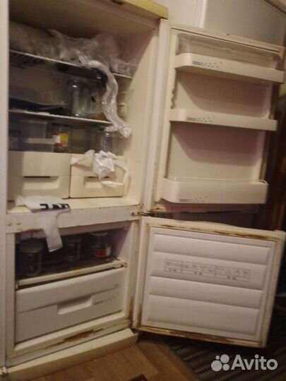 Холодильник снайге 2х камерный выс 150 шир60