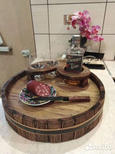 Винный столик