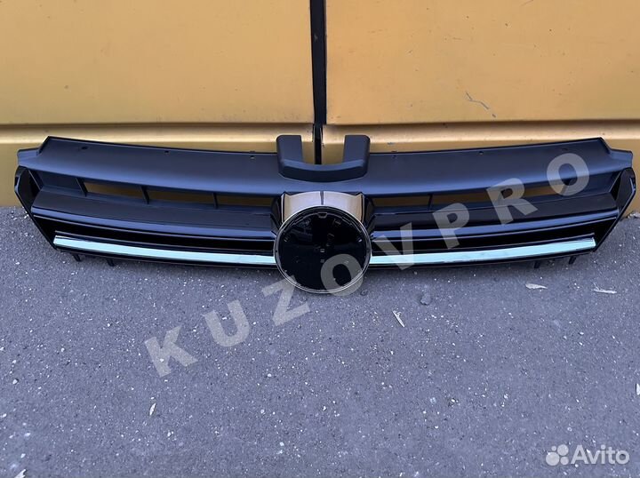 Решетка радиатора VW Golf 7 2013-2020