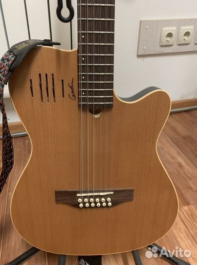 Godin A12