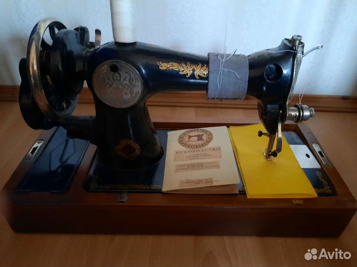 Швейная машина Подольск ручная