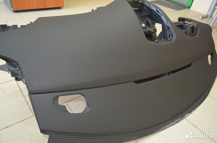 Торпедо панель приборов Пежо 207