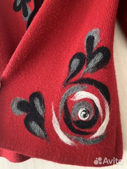 Женский кардиган на пуговице