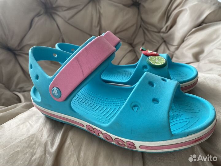 Сандалии crocs для девочки