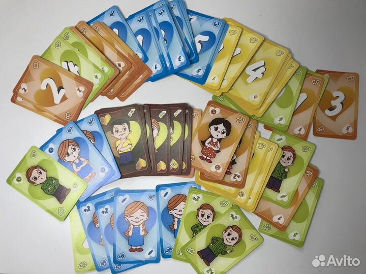 Настольная карточная игра Love is (уно)