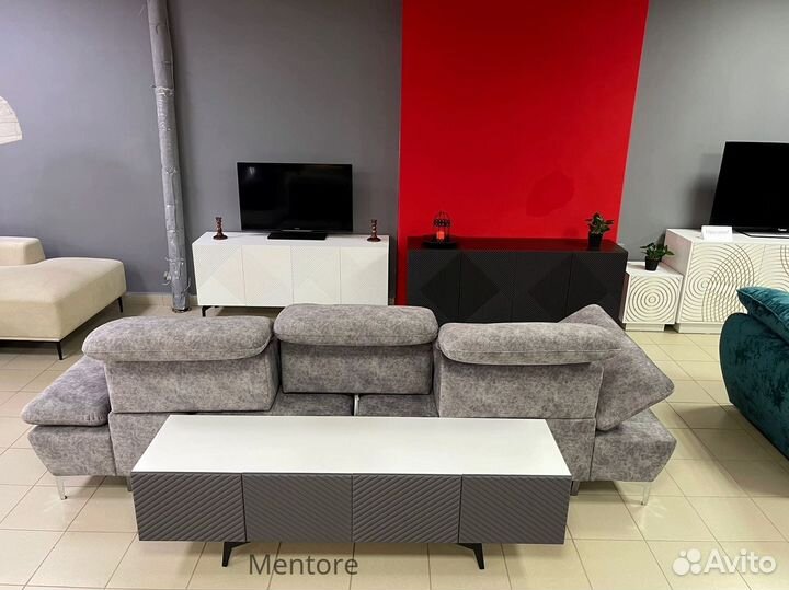 Тумба тв Bravo дизайнерская (на опорах)