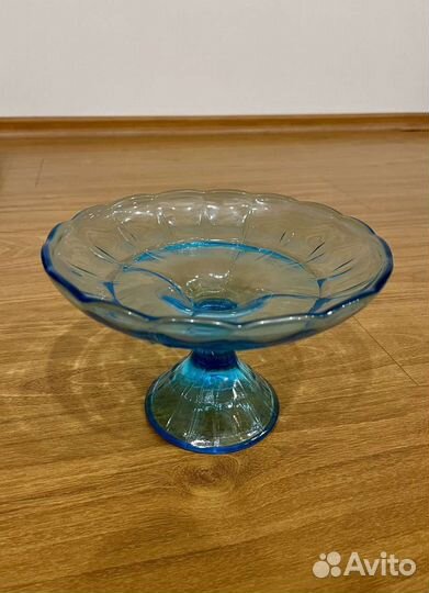 Ваза для фруктов на ножке цветное стекло СССР