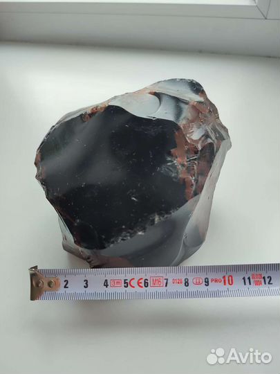 Продам камень обсидиан