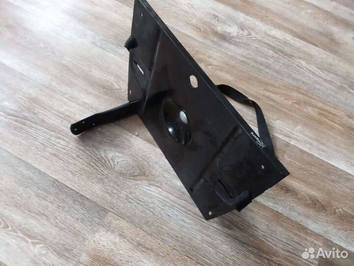 Кронштейн на стену поворотный