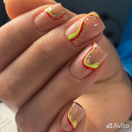 Маникюр и педикюр