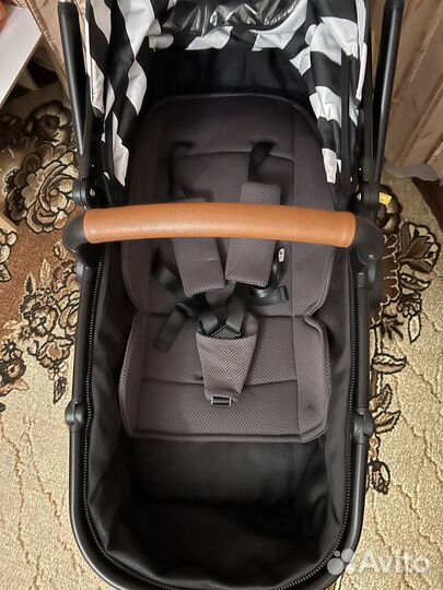 Коляска-трансформер Happy Baby Mommer